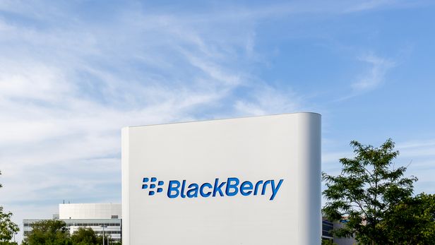 BlackBerry hints at restart for licensing business as patent sale stalls