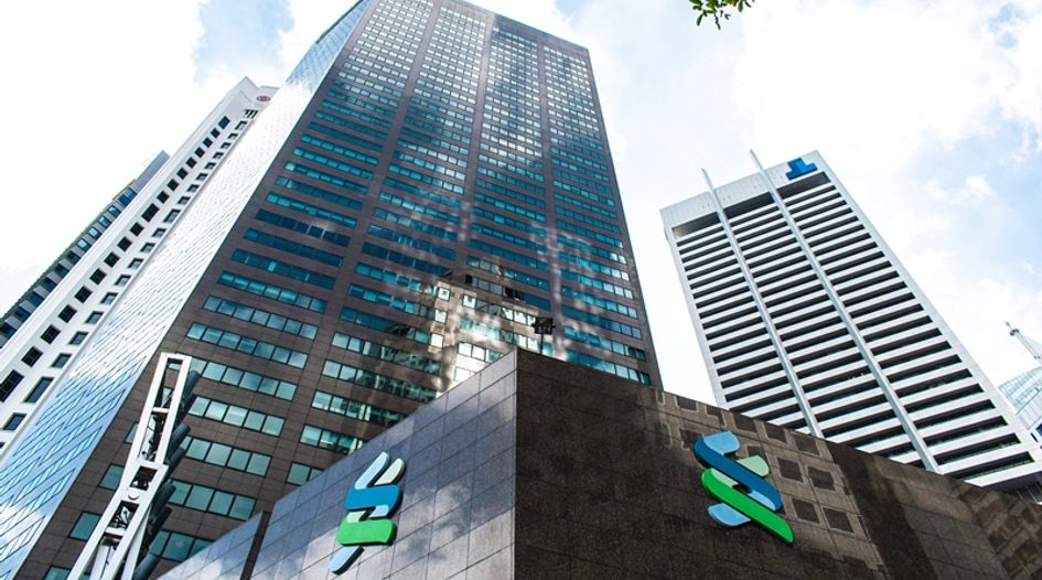 standard-chartered-first-to-qualify-for-singapore-s-foreign-bank